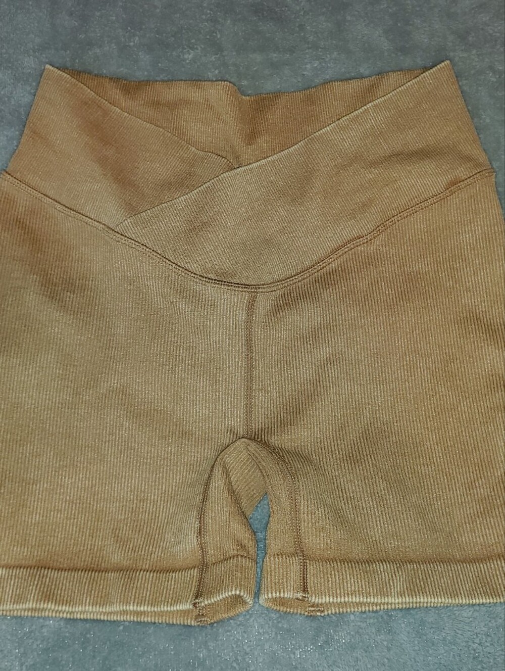 JoyLab Ribbed High-Waist Bike Shorts in Camel